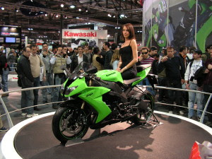 Kawasaki_Ninja_ZX-10R-300x225