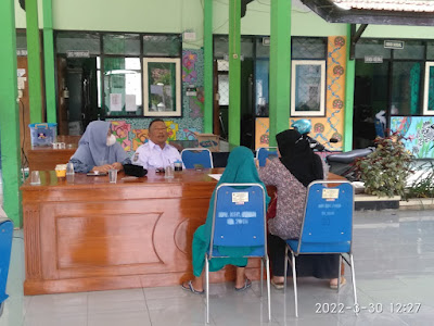 Diduga Akibat Ulah "Pedagang Nakal", Istri Camat Panji Merasa di Bohongi