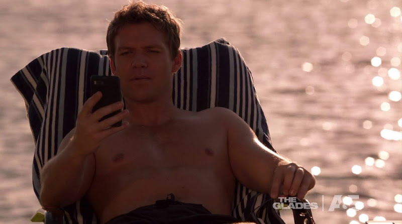 Matt Passmore Shirtless in the Glades s2e02