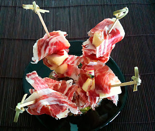 Pincho de jamón serrano y piña