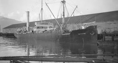 SS Baychimo no porto, este é sem dúvida um dos navios fantasma mais interessantes que existiram, ou quem sabe ainda existam