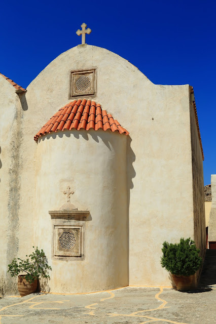 the Holy Patriarchal and Stavropigialny Monastery of St. John the Theologian Preveli. Святой Патриарший и Ставропигиальный Монастырь Святого Иоанна Богослова Превели.