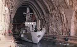 Η επιστροφή του Σουηδικού Ναυτικού στο φρούριο της εποχής του Ψυχρού Πολέμου έρχεται στο πλαίσιο της συνεχιζόμενης στρατιωτικοποίησης της χώ...