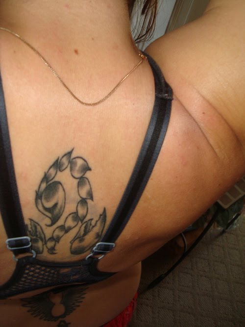 scorpion back tattoo girl small but looking cute