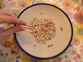 Sorting mosaic tiles