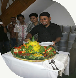 pesan nasi tumpeng, pesan nasi tumpeng jakarta pusat, catering nasi tumpeng jakarta
