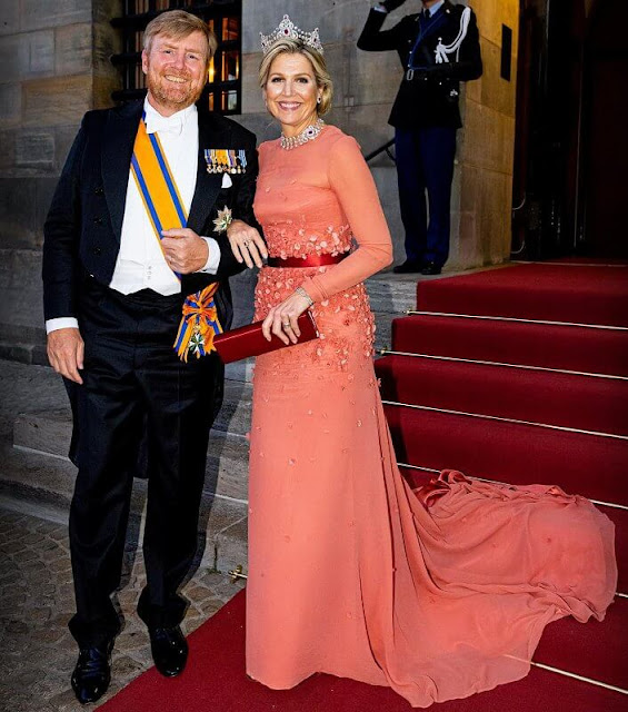 Queen Maxima wore a pink silk chiffon gown by Jan Taminiau. Rubies Mellerio tiara, Mellerio Rubies necklace, Mellerio earrings