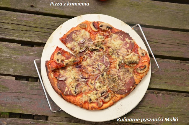 Pizza z kamienia