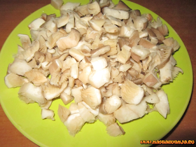 Картофельная запеканка с грибами и сыром в мультиварке