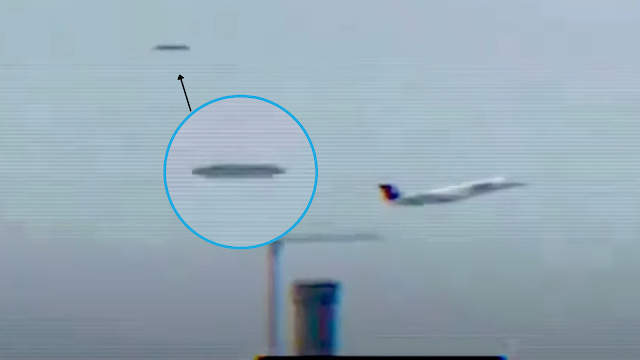 UFO seen hovering at the airport where the president of Mexico flew into.