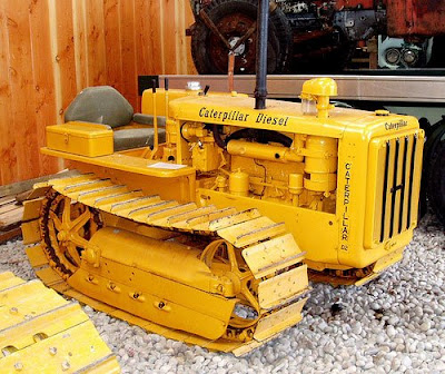 Caterpillar D2 Diesel Tractor