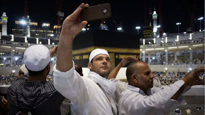 Tergoda Setan Selfie di Tanah Suci