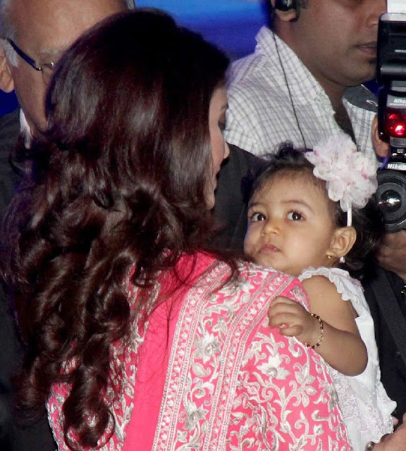 aaradhya-bachan-cute-pictures