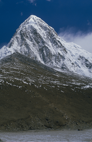 1985 NEPAL EXP PUMORI 1