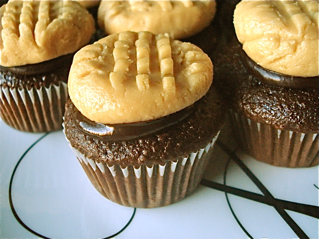 Peanut Butter Cookie Cupcakes