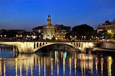 Sevilla de noche