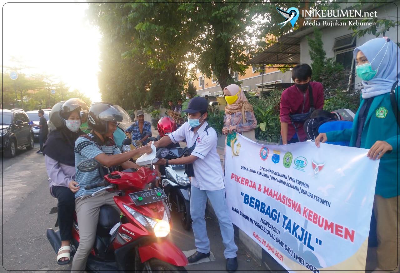 Jelang May Day, Serikat Pekerja Kebumen Bagikan Ratusan Takjil