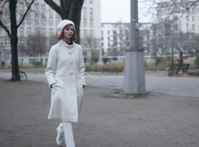 Recensione della serie Netflix "La regina degli scacchi", con Anya Taylor Joy.