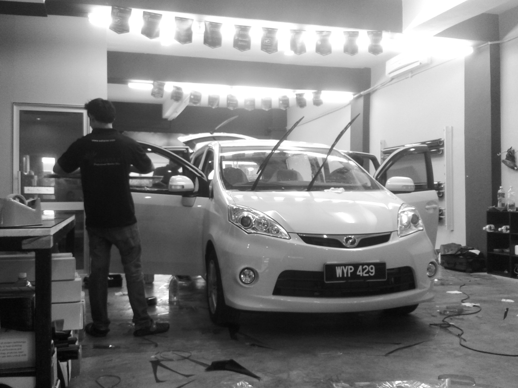 Pemilihan Tinted Kereta Untuk My New Perodua Alza