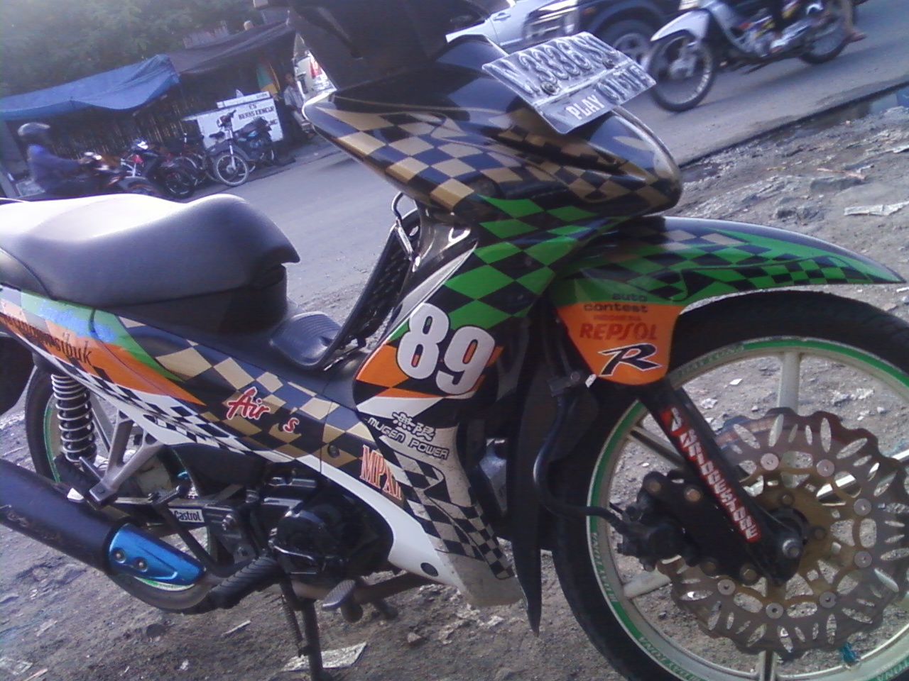 Koleksi 90 Modifikasi Stiker Motor Honda Revo Terkeren Motor Punk