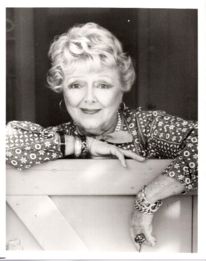 Janet Gaynor was riding in a taxi in San Francisco in 1982 with her husband