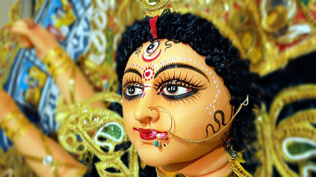 mahalaya-why-does-bengal-wake-up-at-4-in-the-Morning-to-Welcome-Goddess-Durga