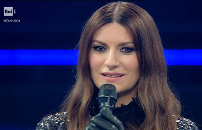 Laura Pausini foto viso Festival di Sanremo 3 marzo