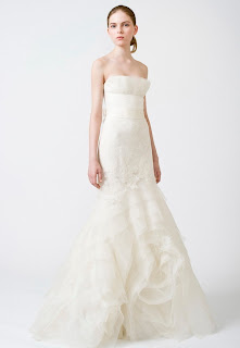 Vera Wang Classics Bridal Wedding Dresses