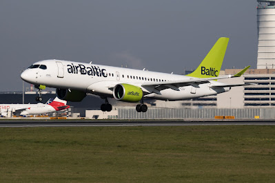 Ein Airbus der Fluglinie Air Baltic