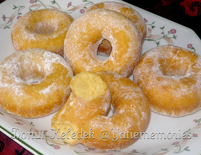 Sinar Kehidupanku**~::: Donut Keledek