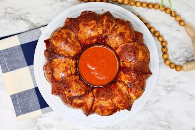 Pull-Apart Pizza Bread