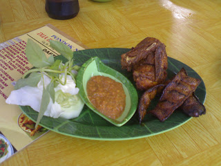 Ayam Dan Pete Gosong