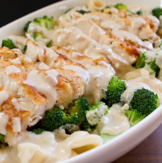 Chicken and Broccoli Pasta #Dinner #Bestofpinterest