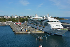 Victoria Island cruise