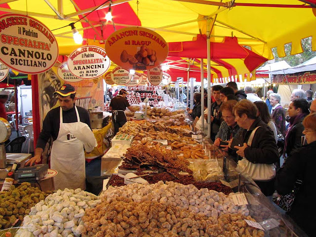 Arancini & cannoli, food fair, Livorno