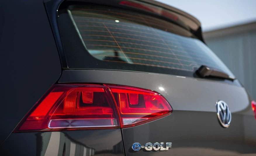 Đánh giá xe Volkswagen e-Golf 2016