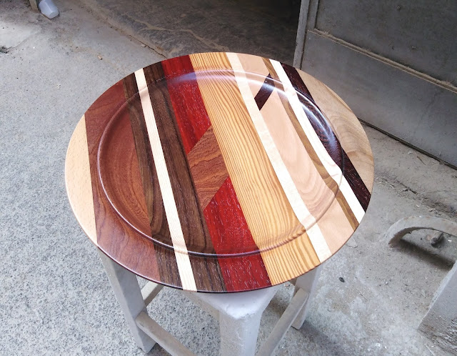 Vassoio in legno chiamato rosso, diametro 42cm