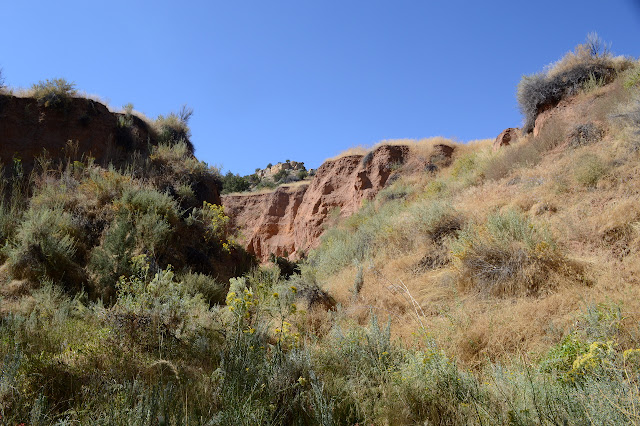 more dirt sided canyon