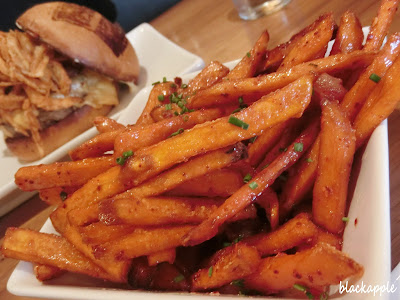 Umami Burger_Wicker Park_Chicago_maple bacon fries_by black apple