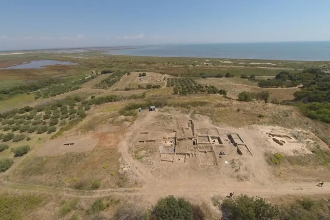 Μεθώνη Πιερίας: Τα πρώτα αρχαϊκά δημόσια κτήρια της Μακεδονίας και τα σπάνια ενεπίγραφα ευρήματα