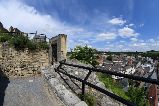 www.jetjesdag.nl | Nicolaas/S fotografie | Valkenburg in Limburg bij het vroegere kasteel |