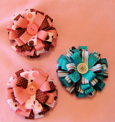 2. Latest Christmas Hair Bows