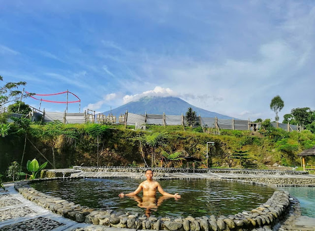 Kolam Renang Cinta Candi Liyangan