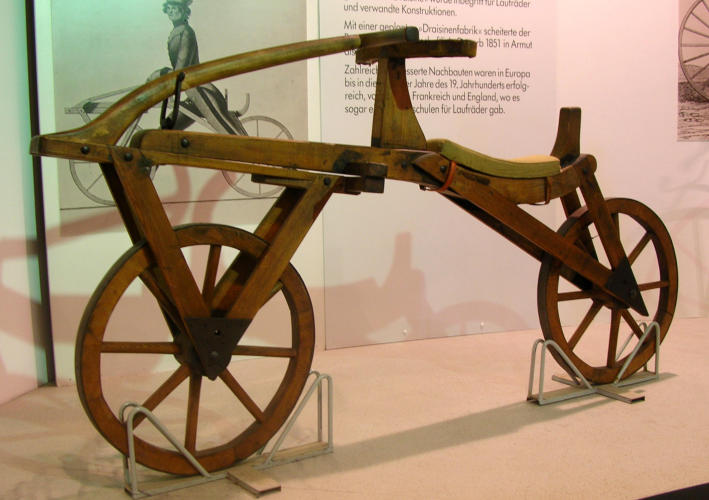 invention bicyclette 1817