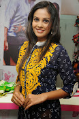 Chandini new glamorous photos-thumbnail-2