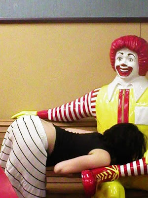 Some Funny Banned Ronald McDonald Pictures (Funny pics)