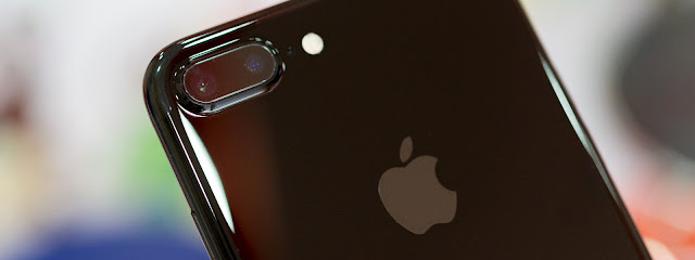 iPhone 7 màu jet Black có tỷ lệ sản xuất thấp, vì thế sẽ rất khan hiếm màu đen bóng này