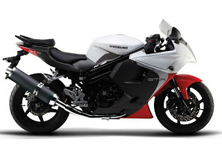 Hyosung GT650R Specifications