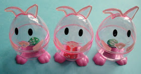 http://learningideasgradesk-8.blogspot.com/2013/03/fun-easter-bunny-dice-containers-for.html