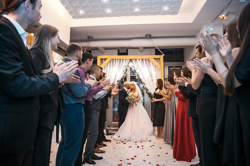 Kazakhstani bodybuilder Yuri Tolushko celebrates his marriage to a doll and publishes pictures from the ceremony. Video